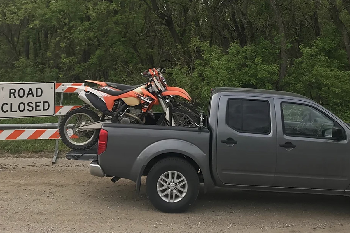 Motorcycle rack mid-sized pickup truck