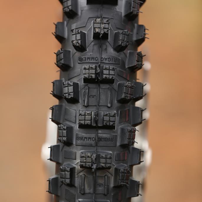 21 inches tire gummy